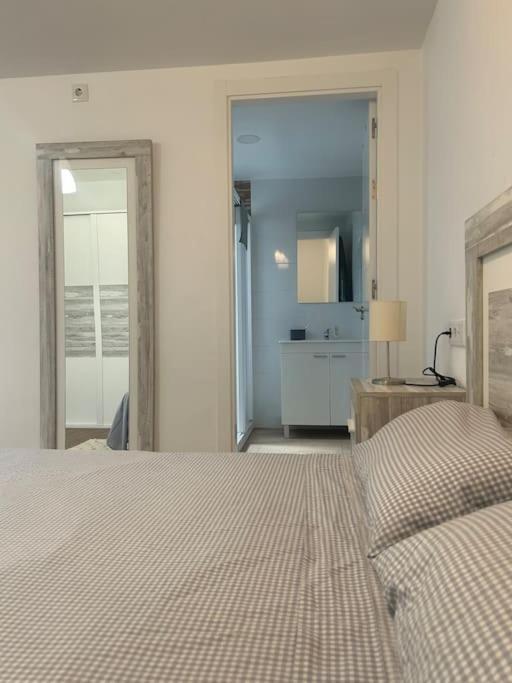 Apartamento Petite California Duenas Sevilla Exterior foto
