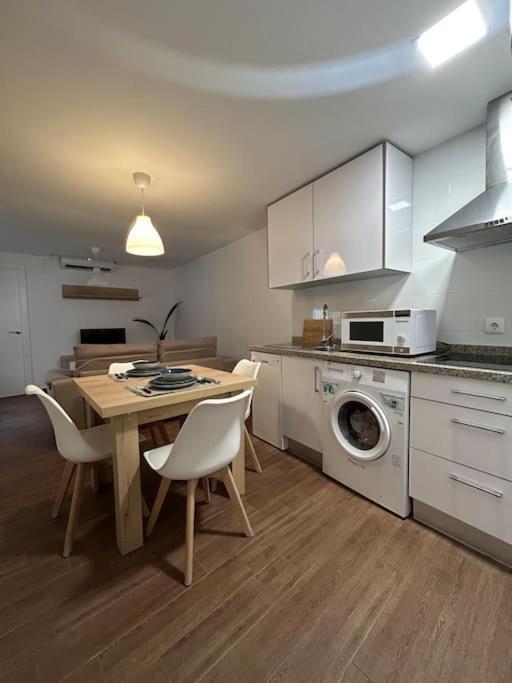 Apartamento Petite California Duenas Sevilla Exterior foto